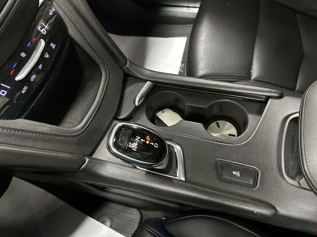 Used 2018 Cadillac XT5 Luxury w/ Driver Awareness Package FWD image 13
