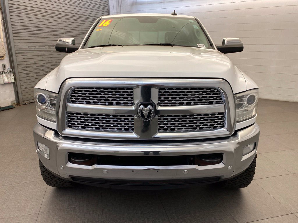 Used 2016 RAM 3500 Laramie w/ Convenience Group AWD/4WD image 2