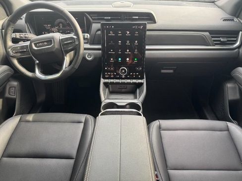 Used 2025 GMC Terrain Elevation w/ Elevation Premium Package AWD/4WD image 15