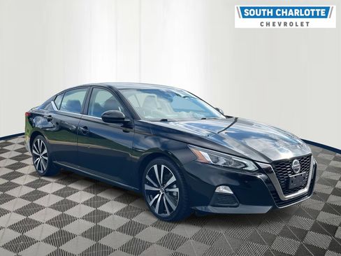 Used 2021 Nissan Altima 2.5 SR image 3