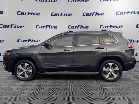 Used 2019 Jeep Cherokee Limited image 2