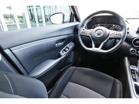 Used 2020 Nissan Sentra SV image 10