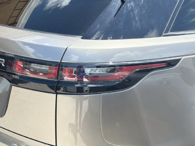 Used 2019 Land Rover Range Rover Velar R-Dynamic HSE AWD/4WD image 28