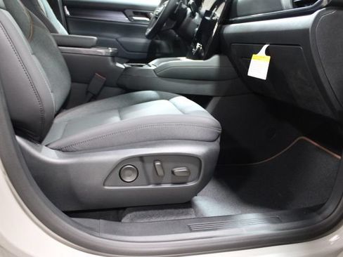 New 2026 GMC Terrain AT4 w/ Convenience Package III AWD/4WD image 25