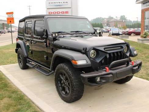 Used 2022 Jeep Wrangler Unlimited Sport AWD/4WD image 3