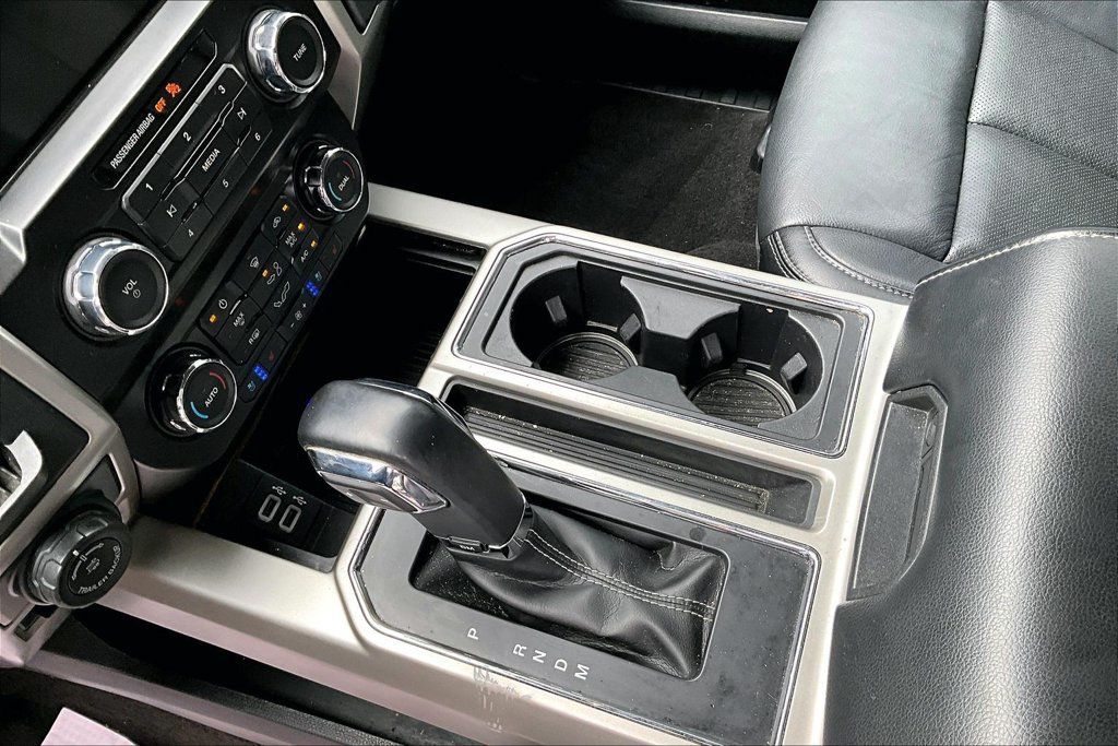 Used 2020 Ford F150 Lariat RWD image 16