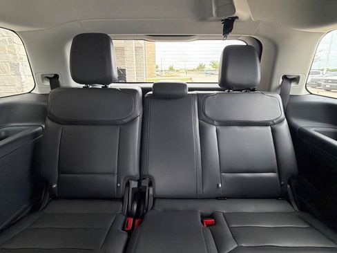 New 2026 Ford Expedition Active RWD image 19