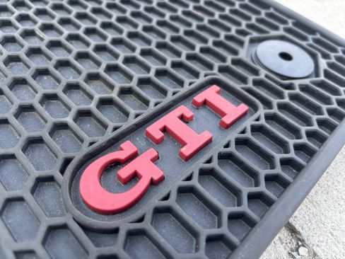 Used 2017 Volkswagen GTI S image 48