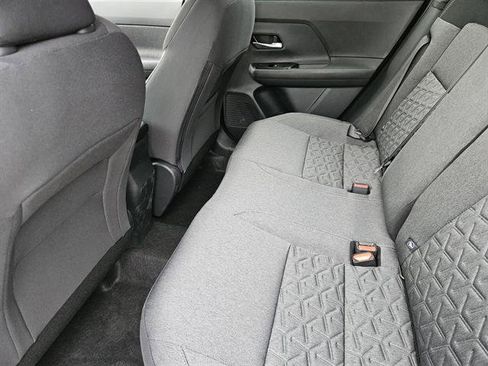 Used 2026 Nissan Kicks SV image 19