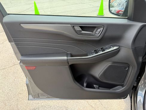 New 2025 Ford Escape Active w/ Cold Weather Package image 16