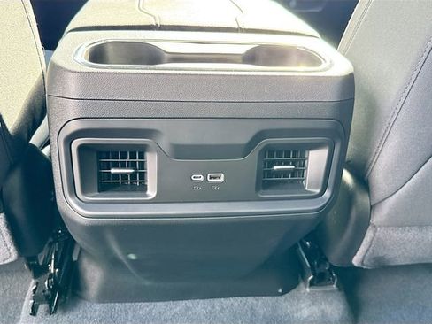 Used 2024 Chevrolet Silverado 1500 LT image 25