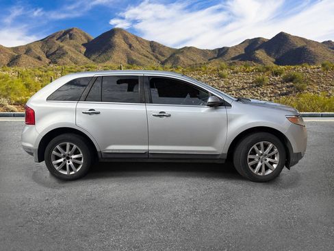 Used 2012 Ford Edge Limited w/ Vision Pkg FWD image 3