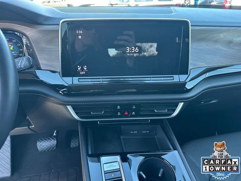 Used 2024 Volkswagen Atlas SE image 28