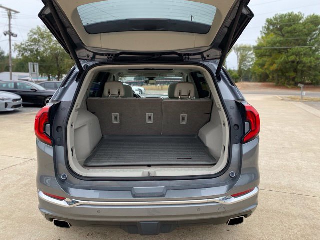 Used 2018 GMC Terrain Denali w/ Advanced Safety Package FWD image 11