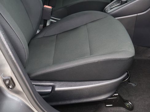 Used 2024 Nissan Kicks S FWD image 17