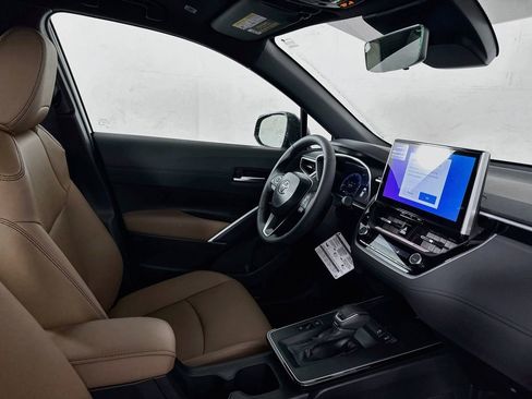 New 2026 Toyota Corolla Cross XLE FWD image 33
