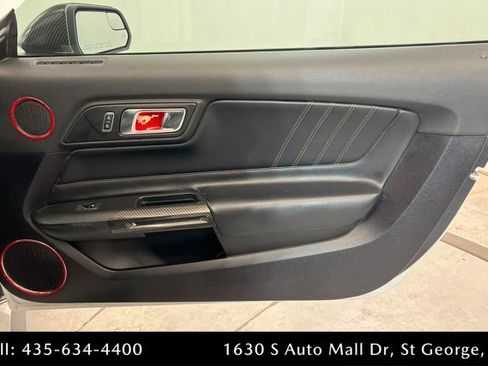 Used 2019 Ford Mustang Premium image 18