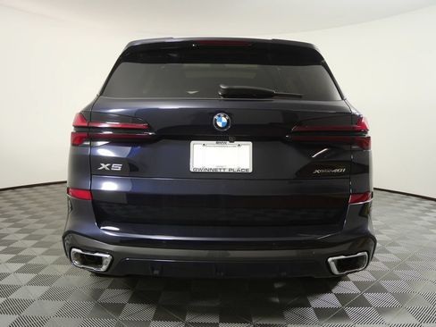 New 2026 BMW X5 xDrive40i w/ M Sport Package AWD/4WD image 4