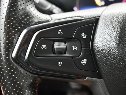 Used 2025 Chevrolet TrailBlazer RS w/ Convenience Package FWD image 11