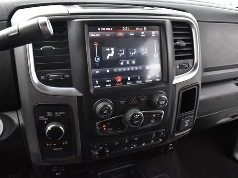 Used 2018 RAM 2500 Power Wagon w/ Leather & Luxury Group image 17