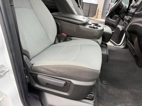 Used 2023 RAM 2500 Big Horn w/ Cold Weather Group image 12