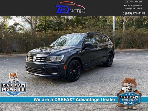 Used 2021 Volkswagen Tiguan SE image 1