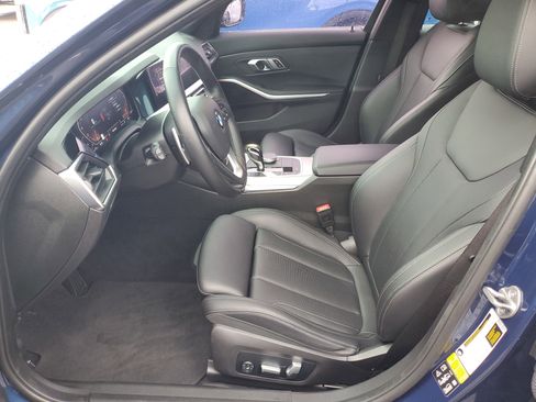 Used 2022 BMW 330i xDrive Sedan w/ Driving Assistance Package image 21