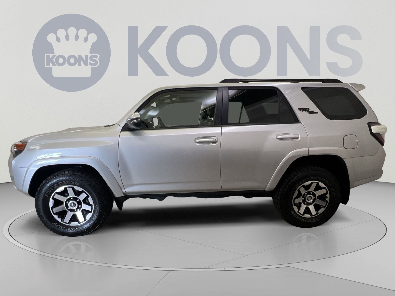 Used 2020 Toyota 4Runner TRD Off-Road Premium w/ Moonroof Package AWD/4WD image 5