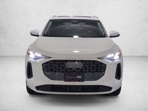Certified 2025 Audi Q5 Premium w/ Convenience Package AWD/4WD image 2