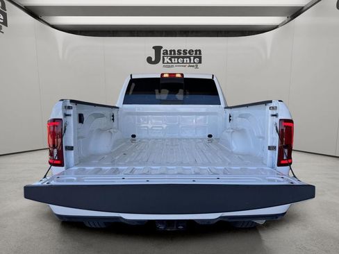 Used 2026 RAM 2500 Laramie AWD/4WD image 3