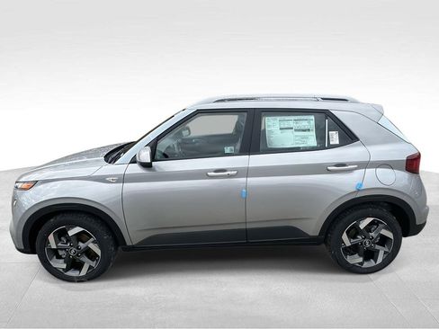 New 2026 Hyundai Venue SEL image 5