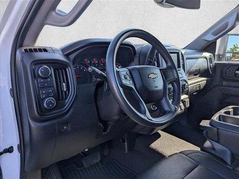 Used 2024 Chevrolet Silverado 2500 Custom w/ Custom Value Package AWD/4WD image 12