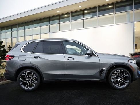 New 2026 BMW X5 xDrive40i w/ Climate Comfort Package image 4