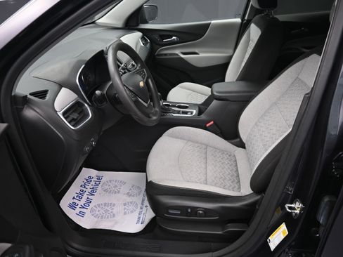 Certified 2022 Chevrolet Equinox LS w/ LS Convenience Package AWD/4WD image 10