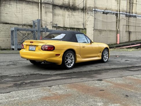 Used 2002 MAZDA MX-5 Miata SE image 14