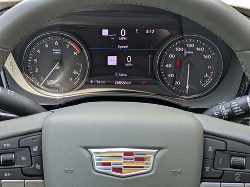 Certified 2024 Cadillac XT6 Premium Luxury w/ Technology Package FWD image 34