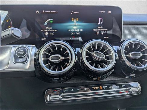 Used 2021 Mercedes-Benz GLB 250 image 12