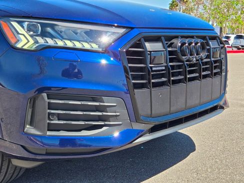 Used 2023 Audi Q7 2.0T Premium Plus w/ Premium Plus Package AWD/4WD image 2