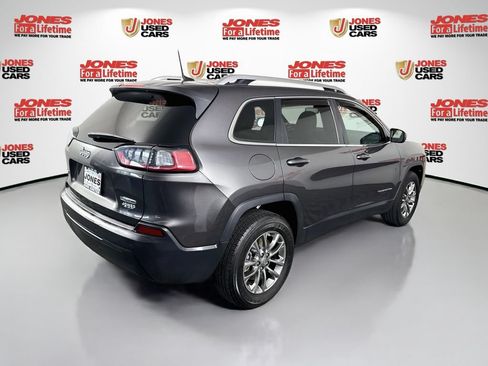 Used 2019 Jeep Cherokee Latitude Plus w/ Comfort/Convenience Group AWD/4WD image 15