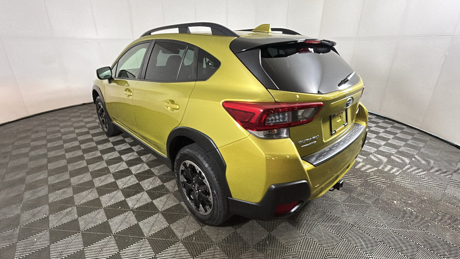 Used 2021 Subaru Crosstrek 2.0i Premium AWD/4WD image 5