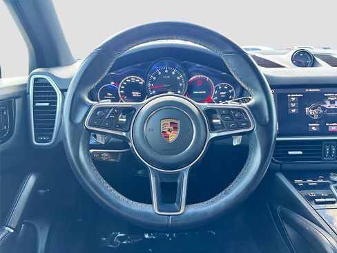 Used 2019 Porsche Cayenne AWD/4WD image 11