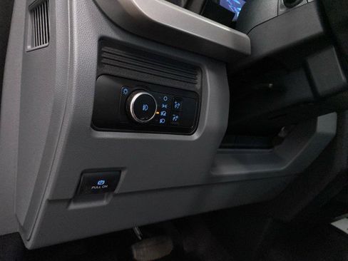 New 2024 Ford F550 4x4 Regular Cab Super Duty image 11