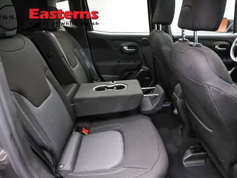 Used 2021 Jeep Renegade Latitude w/ Sun & Sound Group AWD/4WD image 23