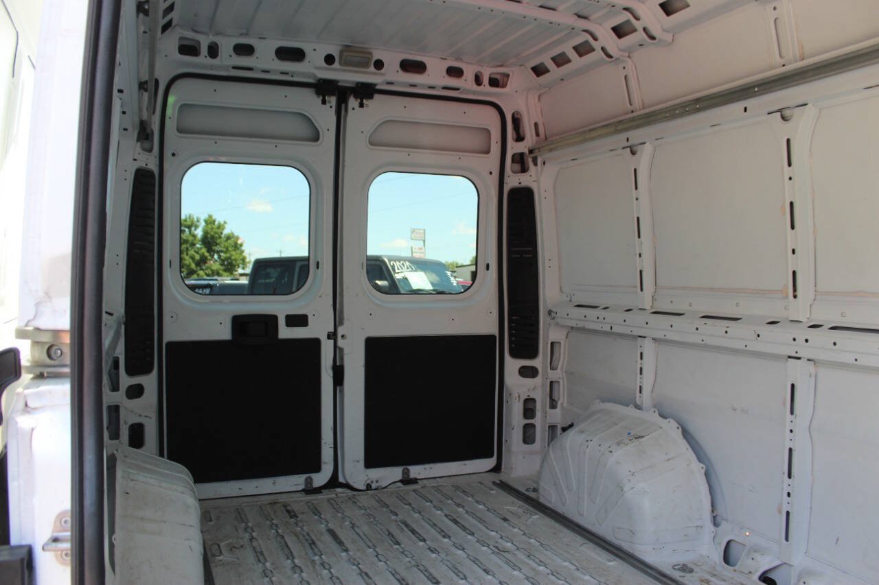 Used 2023 RAM ProMaster 2500 FWD image 14