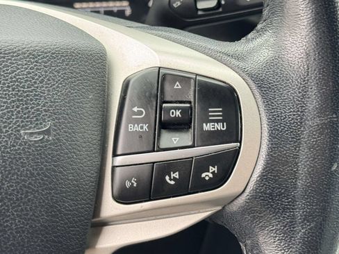 Used 2021 Ford Explorer XLT w/ Equipment Group 202A RWD image 24