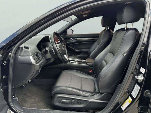Used 2018 Honda Accord Sport image 17