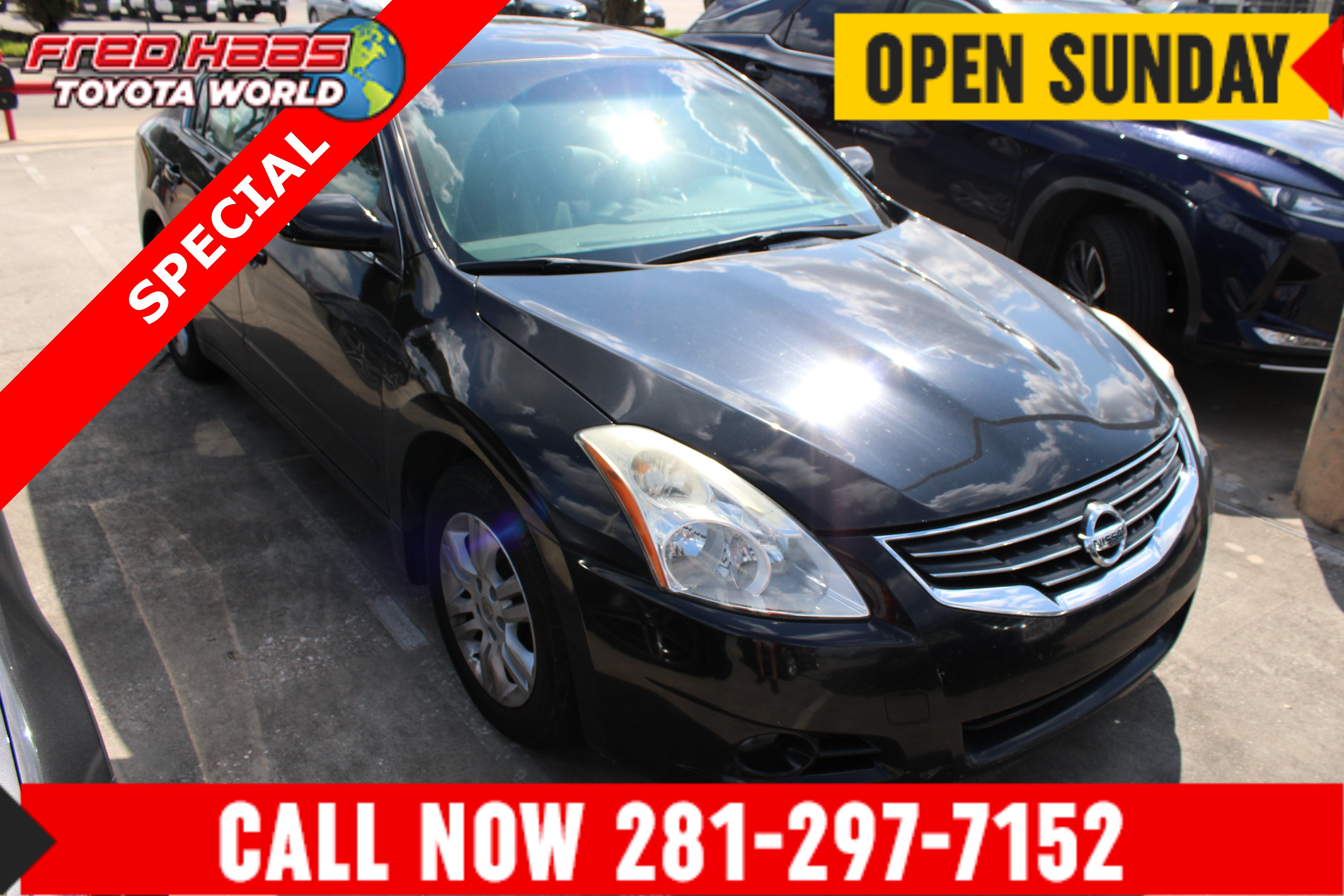 Used 2012 Nissan Altima 2.5 S w/ 20th Anniversary Pkg FWD image 1