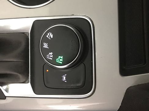 Used 2022 Chevrolet Blazer LT image 41