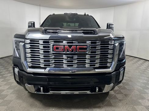 Used 2024 GMC Sierra 2500 Denali w/ Snow Plow Prep/Camper Package image 8