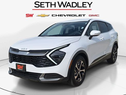 Used 2025 Kia Sportage EX FWD image 3